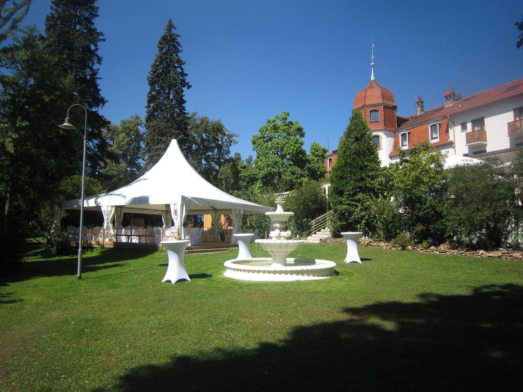 Parkhotel Schillerhain Кірхгаймболанден Екстер'єр фото